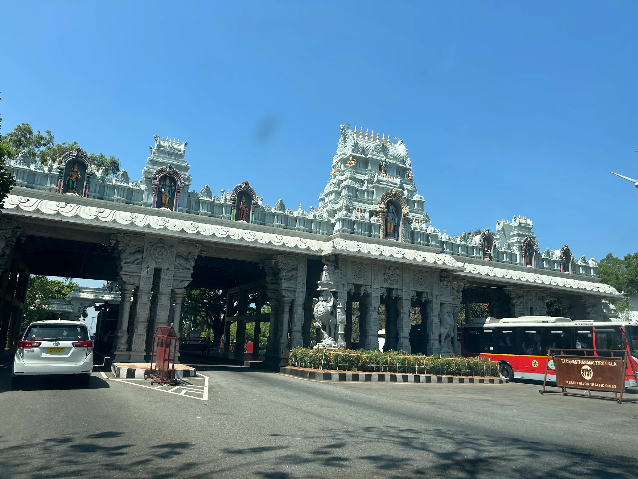 Offline Break Darshan Car Packages